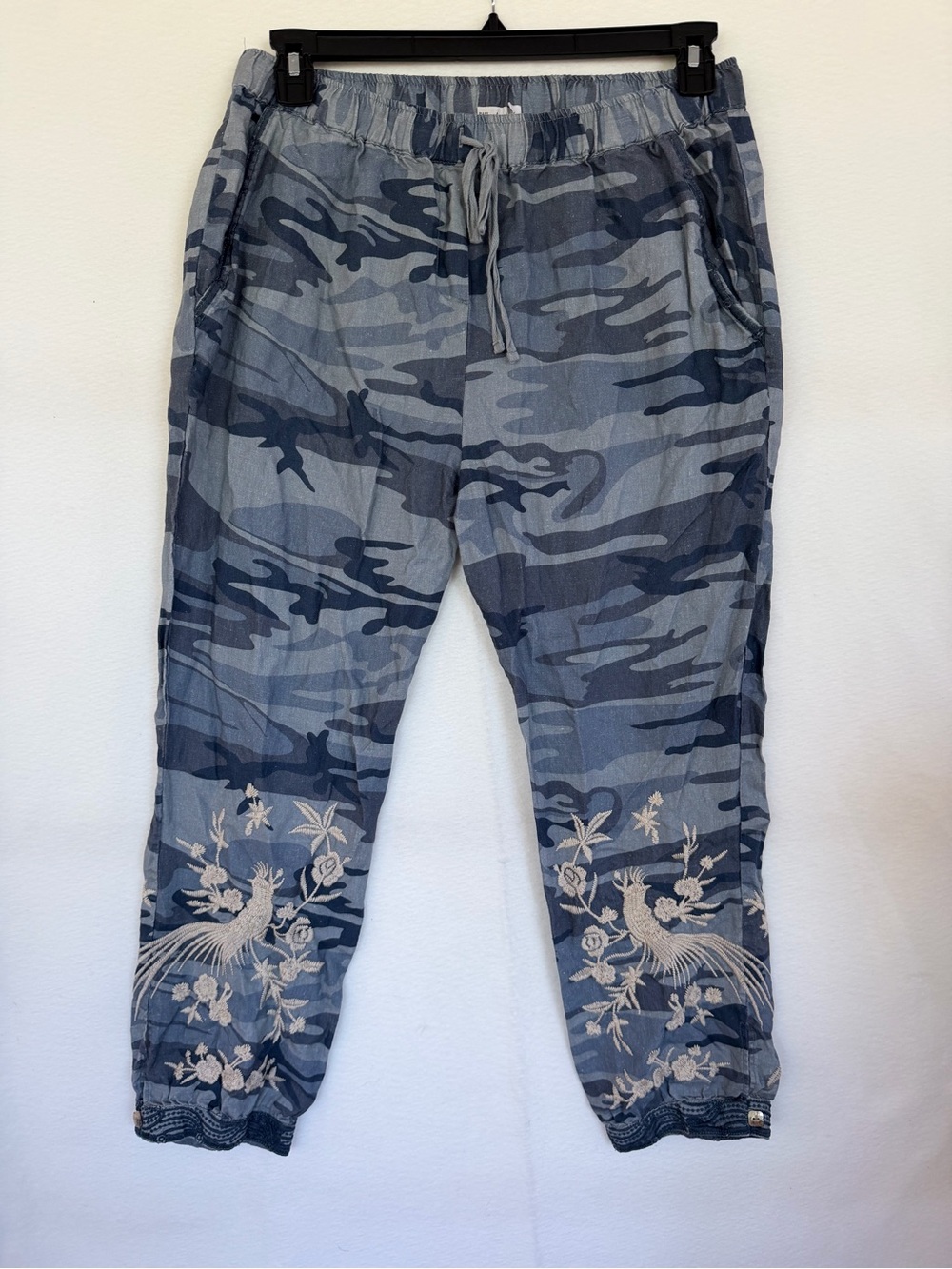 Johnny Was JW Los Angeles Linen Camo Pants with Embroidered bottom